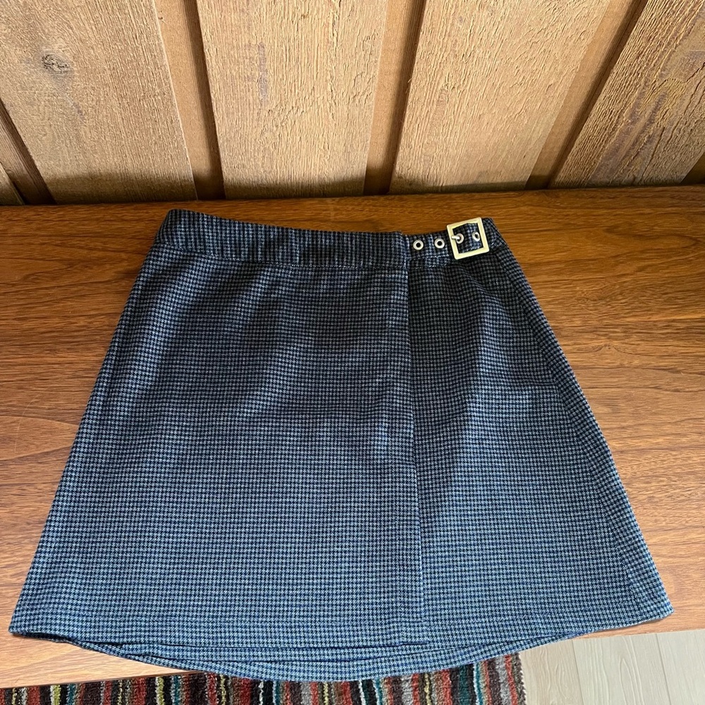 Brandy Melville plaid adjustable mini skirt